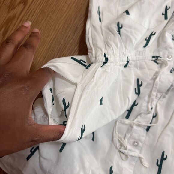 Japana White Dress with Green Cactus Women's Size M - Picture 4 of 7